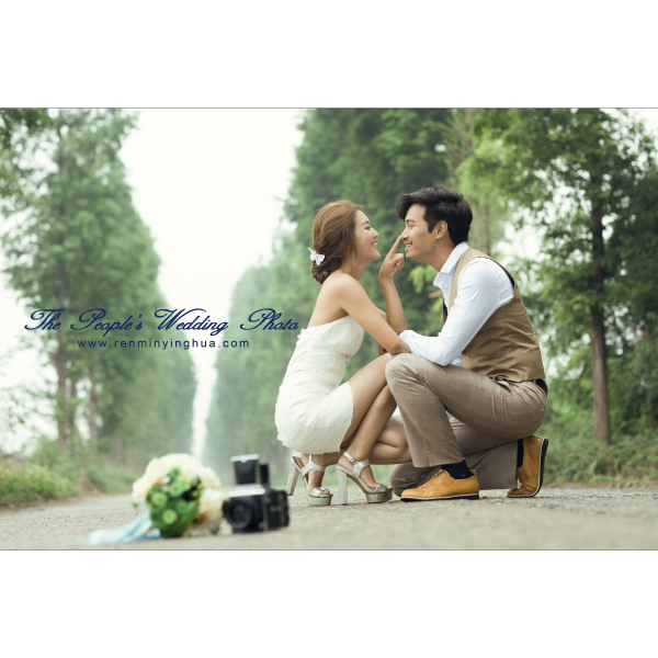 西安婚纱摄影哪家好,西安结婚照工作室?_周边