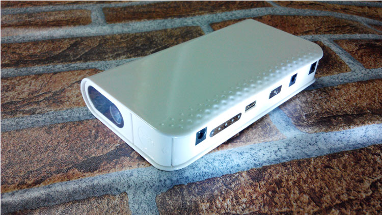 卡兵CARIN 汽车点火移动电源 应急启动电源 笔