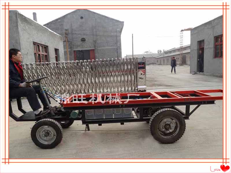 電動(dòng)升降運(yùn)坯車