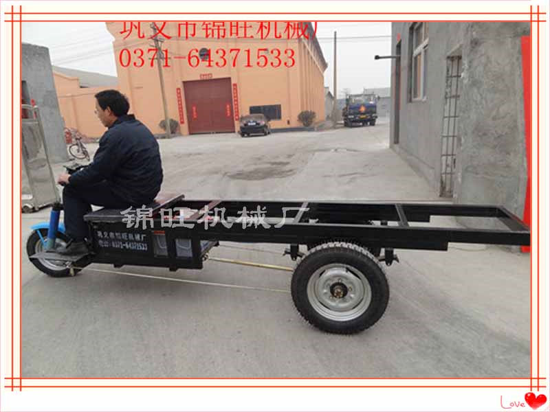  電瓶三輪運坯車