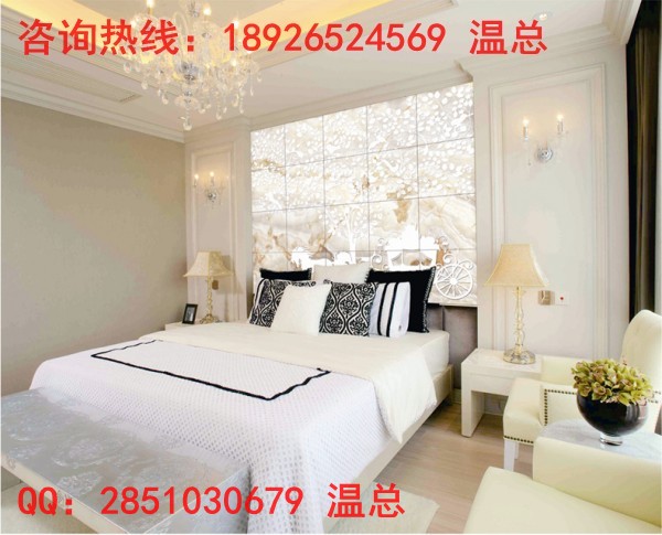 三、提供最佳投资方案。为客户提供各系统的市场营销方案建议书,由于本产品的对材料的不限制性,可以在任何平面的材料上打印图案,设计的产品和行业特别广,市场也比较大,不管是针对装饰、瓷砖、婚纱影楼,家具、工艺品,我们都有很大的优势。 四、提供高清图库,我们公司有一个150G大的图库,里面有的高清图片,而且都是高清的矢量图,都有雕刻的路径图,还有一部分山水风景画的图片,手机壳工艺品图片,个性化定制图案,为您的事业开拓一个更广的渠道。 木纹图案竹木纤维3d背景墙打印机 优势: 1、深圳新添润品牌时间长,积累了宝贵