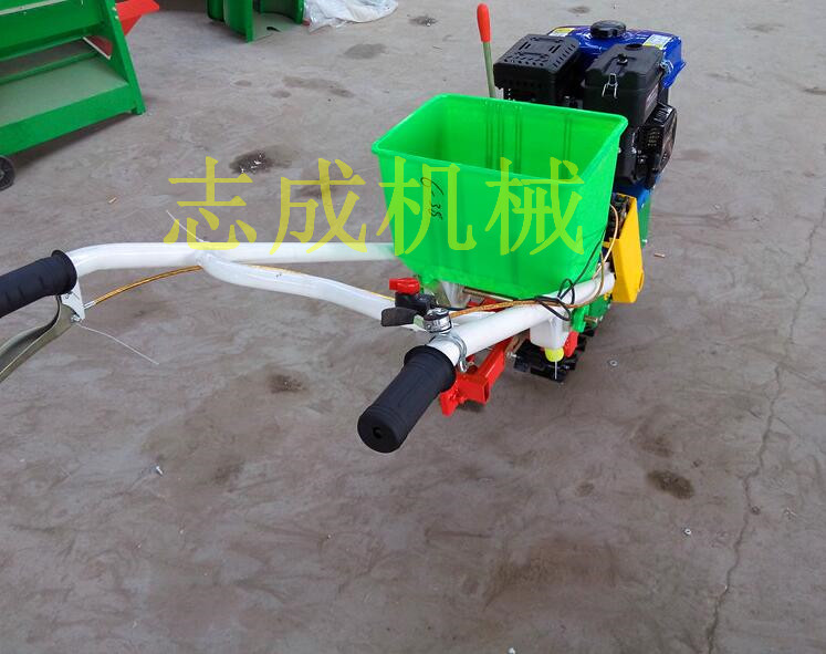 山东志成供应小型农用施肥机 果园开沟施肥器 多功能除草耘地机