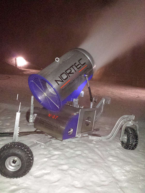 造雪機""