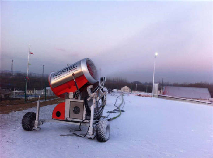 造雪機""