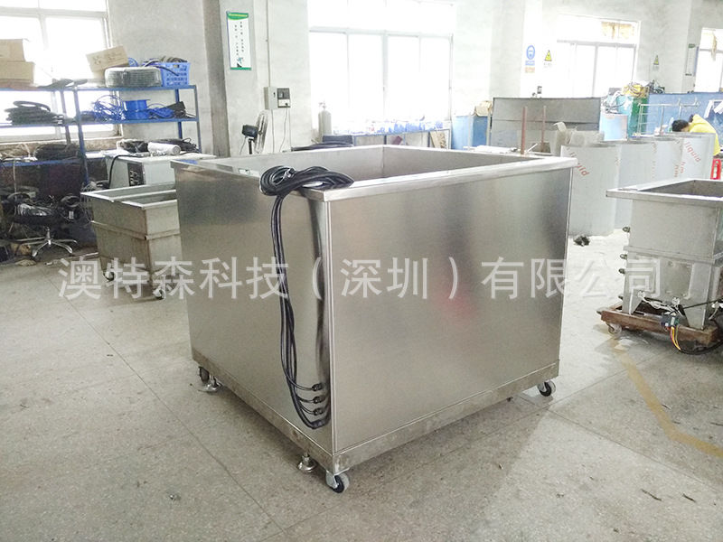 發(fā)動機(jī)清洗機(jī)