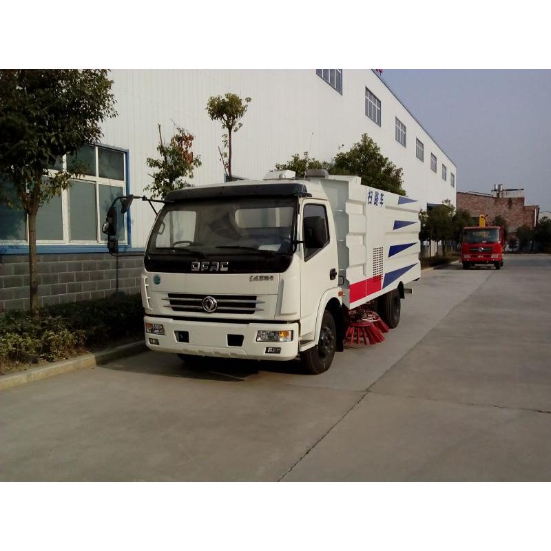 郑州市02020202多利卡扫路车多少钱_图片素材 性能参数编辑 车辆参数 产品名称:东风多利卡扫路车 外型尺寸(mm):669523002500 底盘型号:EQ1070TJ9AD3 总 质 量 :(kg)7490 接近/离去角( ):20/13 额定质量:(kg)2200 前悬/后悬(mm):1180/1715 整备质量:(kg)5095 最高车速(km/h):95 底盘参数 底盘型号:EQ1070TJ9AD3 批次:228 轴 数:2 燃油种类:柴油 轴 距(mm):3800 前 轮 距(mm):1835,1750 驾驶室乘人数:3 后 轮 距(