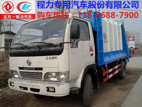多利卡壓縮垃圾車廠家熱線：13886881705