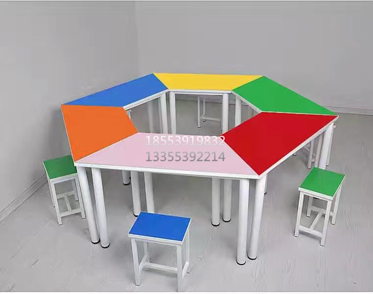 彩色學(xué)習(xí)桌