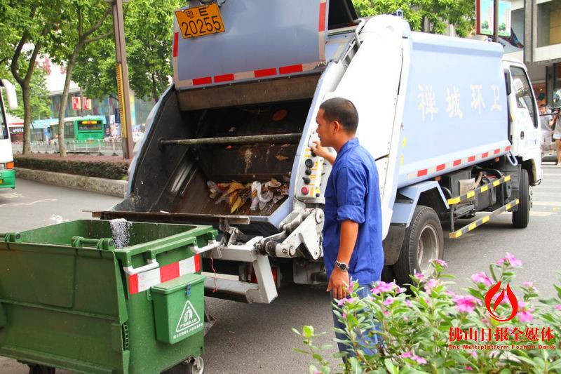 垃圾车厂家价格