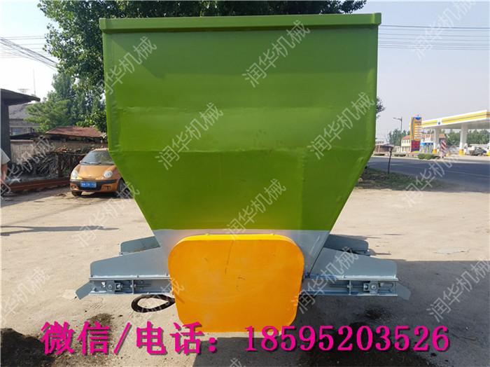 朔州撒料车 朔州羊场饲喂撒料机