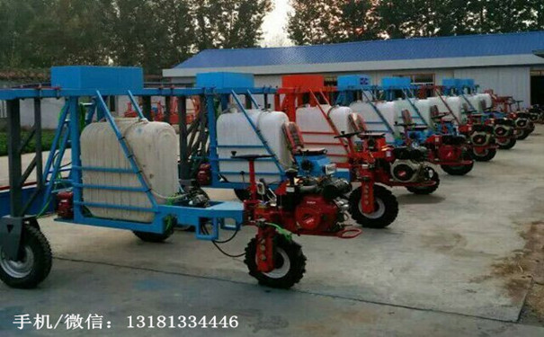 小麥自走式打藥機(jī)