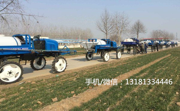四輪噴藥機(jī)