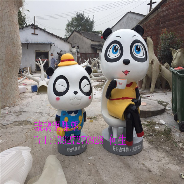 广东佛山商场定制玻璃钢卡通雕塑造型