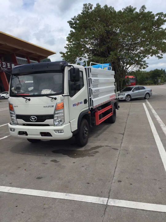 DƬ
