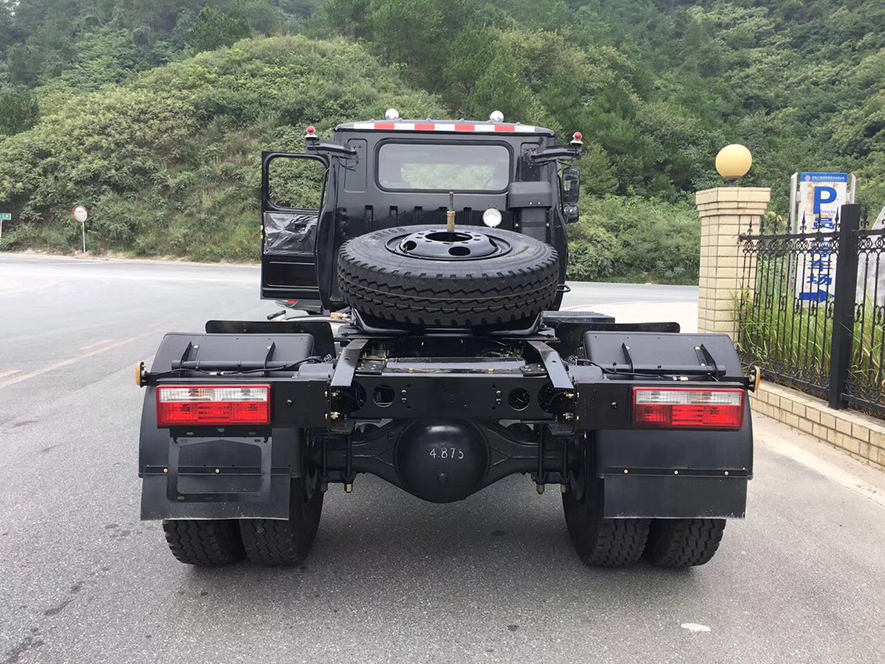 东风220马力尖头牵引车是东风特种商用车有限公司十三五重点规划的