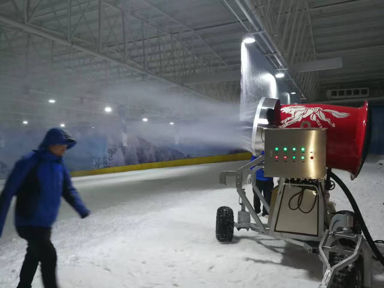滑雪场造雪设备高温造雪机人工造雪机PG电子游戏- PG电子平台- PG电子官方网站