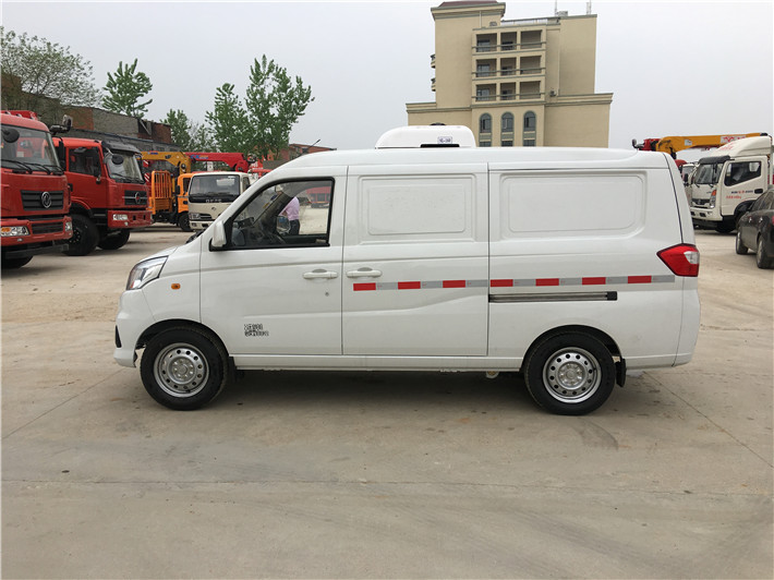 福田迦途v5面包冷藏车,5档变速箱,175/70r14lt轮胎,电动门窗,北汽福田