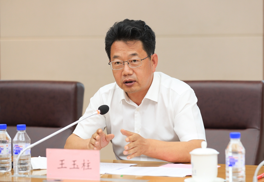 【文/党委研究生工作部 马超 摄/记者 徐立华】为讲好抗疫一线故事