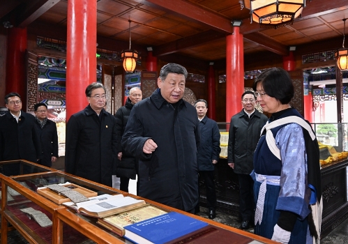 習近平：解放思想改革創(chuàng)新奮發(fā)進取真抓實干 在中國式現(xiàn)代化進程中開創(chuàng)云南發(fā)展新局面14.jpeg