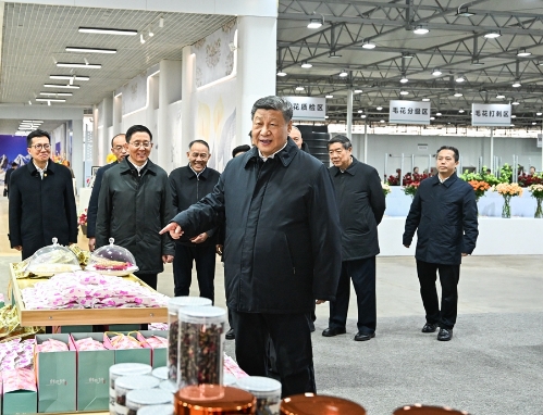 習近平：解放思想改革創(chuàng)新奮發(fā)進取真抓實干 在中國式現(xiàn)代化進程中開創(chuàng)云南發(fā)展新局面4.jpeg