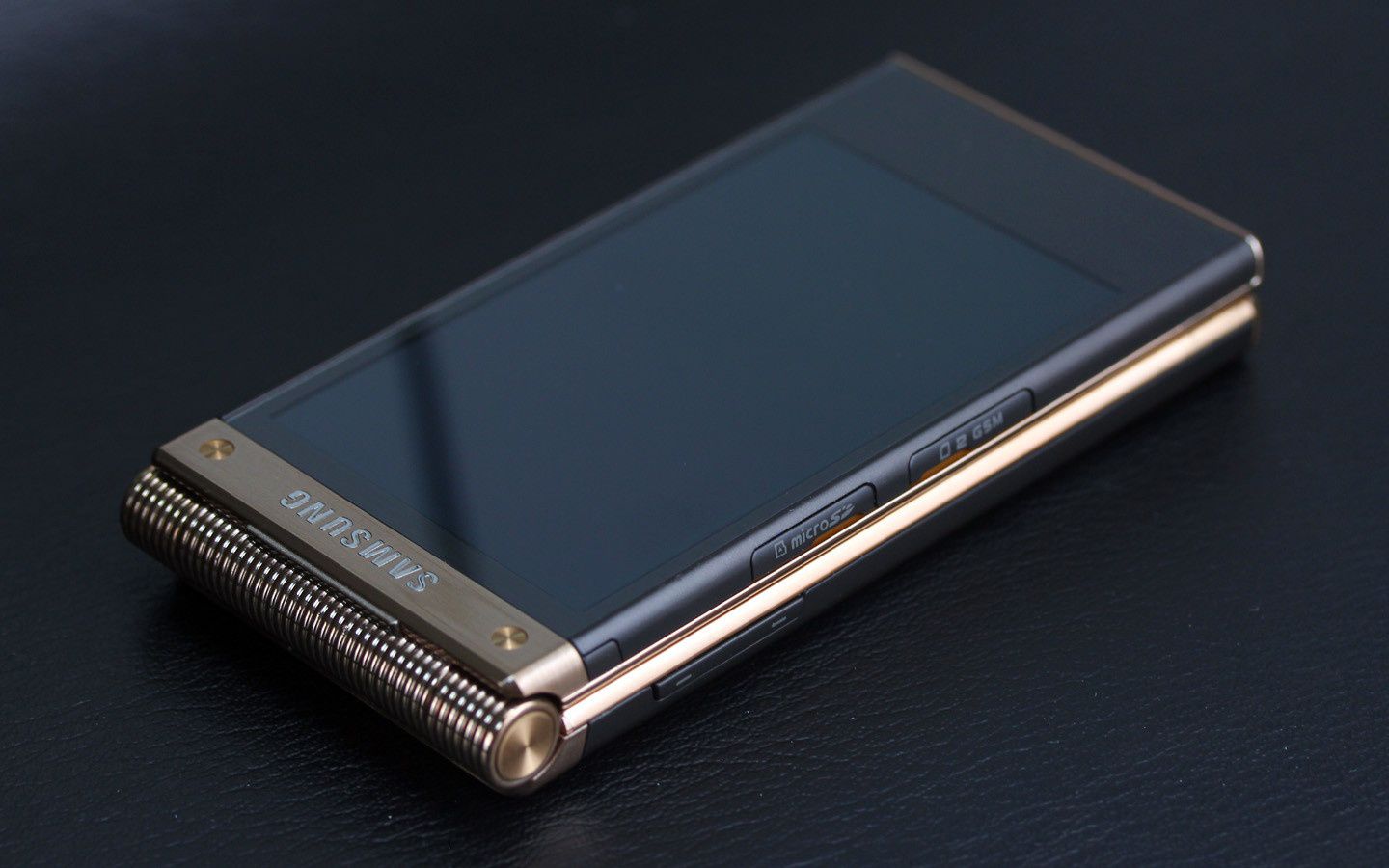 三星w2014水货手机哪里便宜 w2014配置咋样