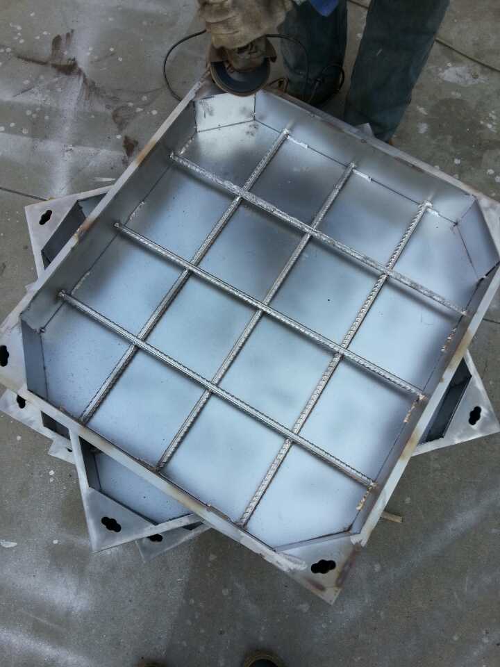 不锈钢双层隐形井盖 成庆重庆不锈钢井盖厂家直销