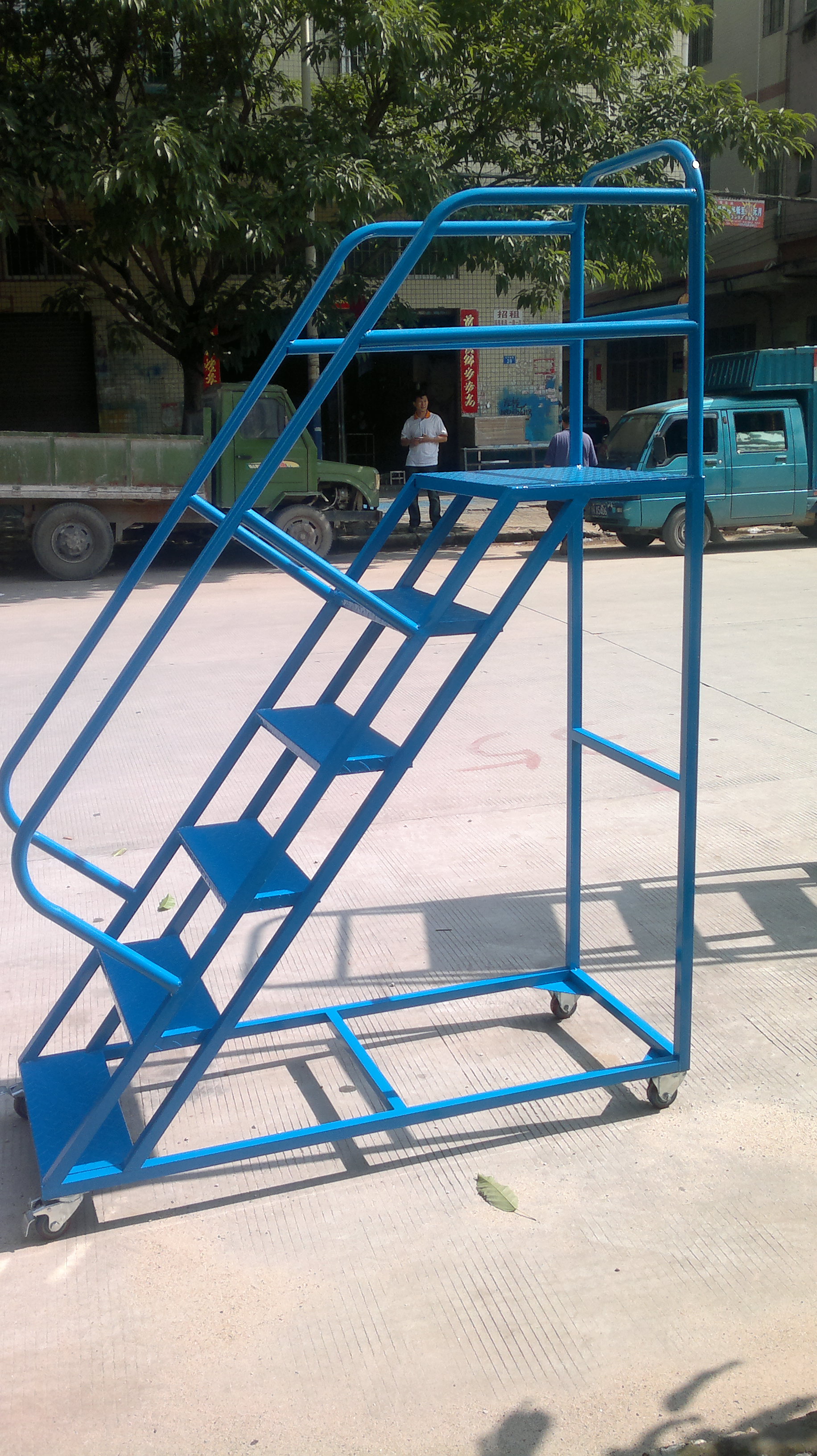 非标登高梯定制 仓库取货移动平台梯制造商