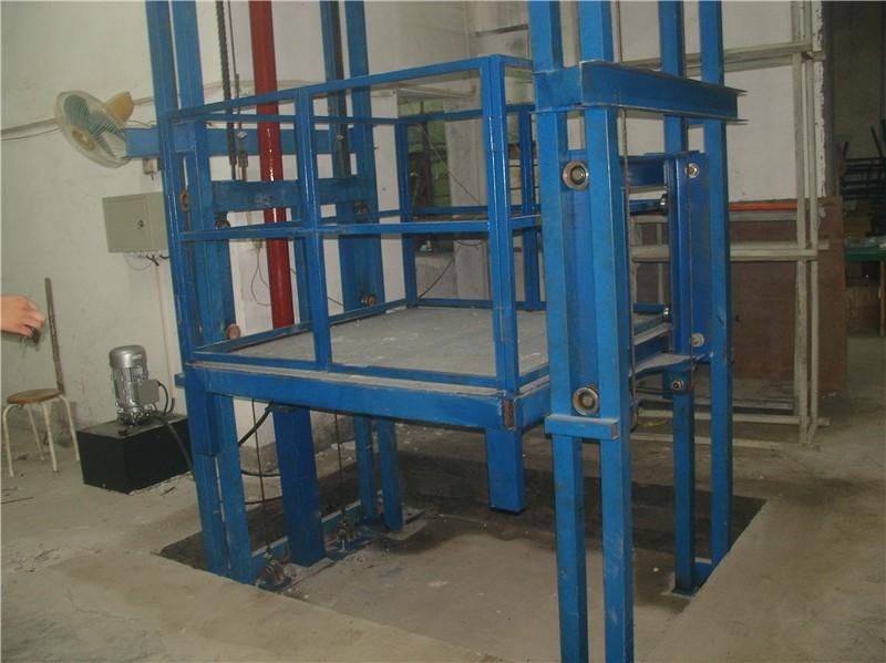 新余导轨式升降货梯