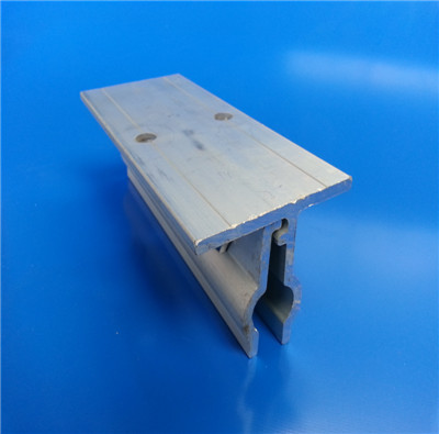 暗扣820屋面板支架