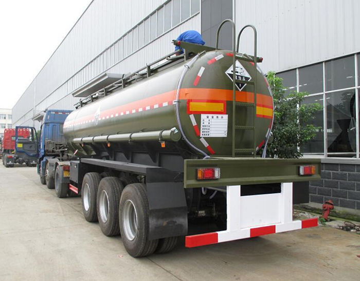 石油化工油罐车***低报价