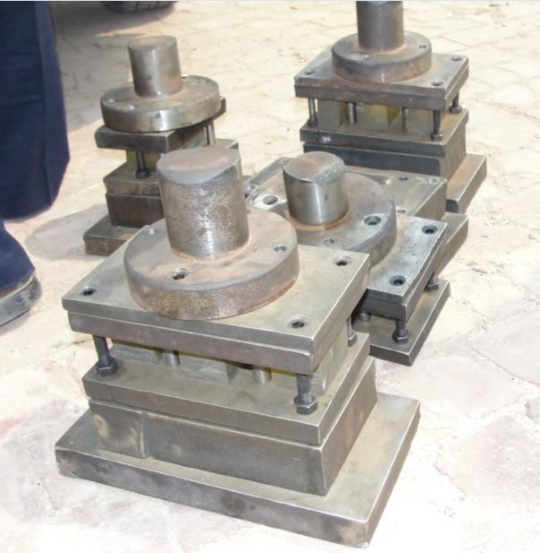 冲床模具的正确安装方法