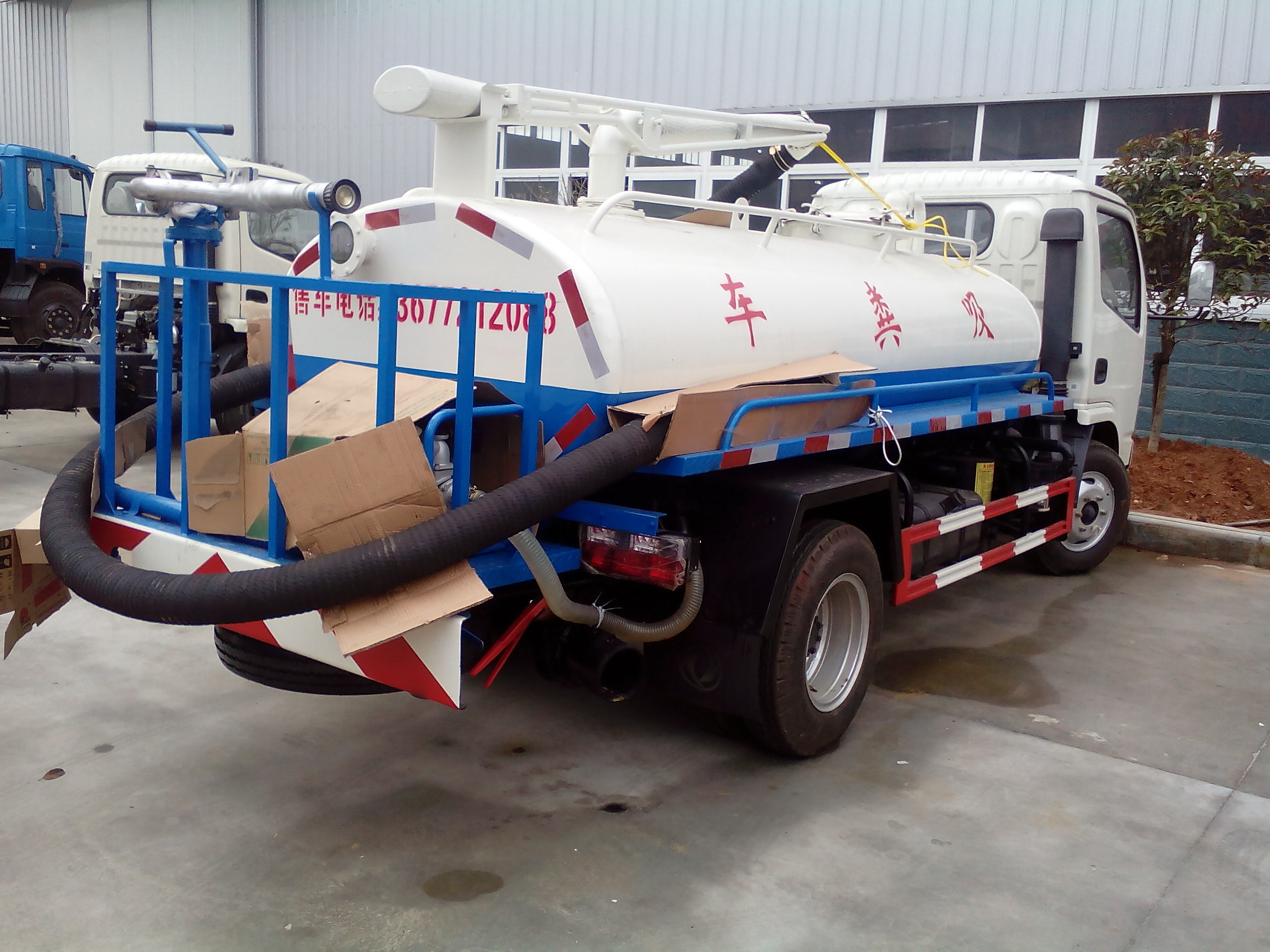 五吨吸污车