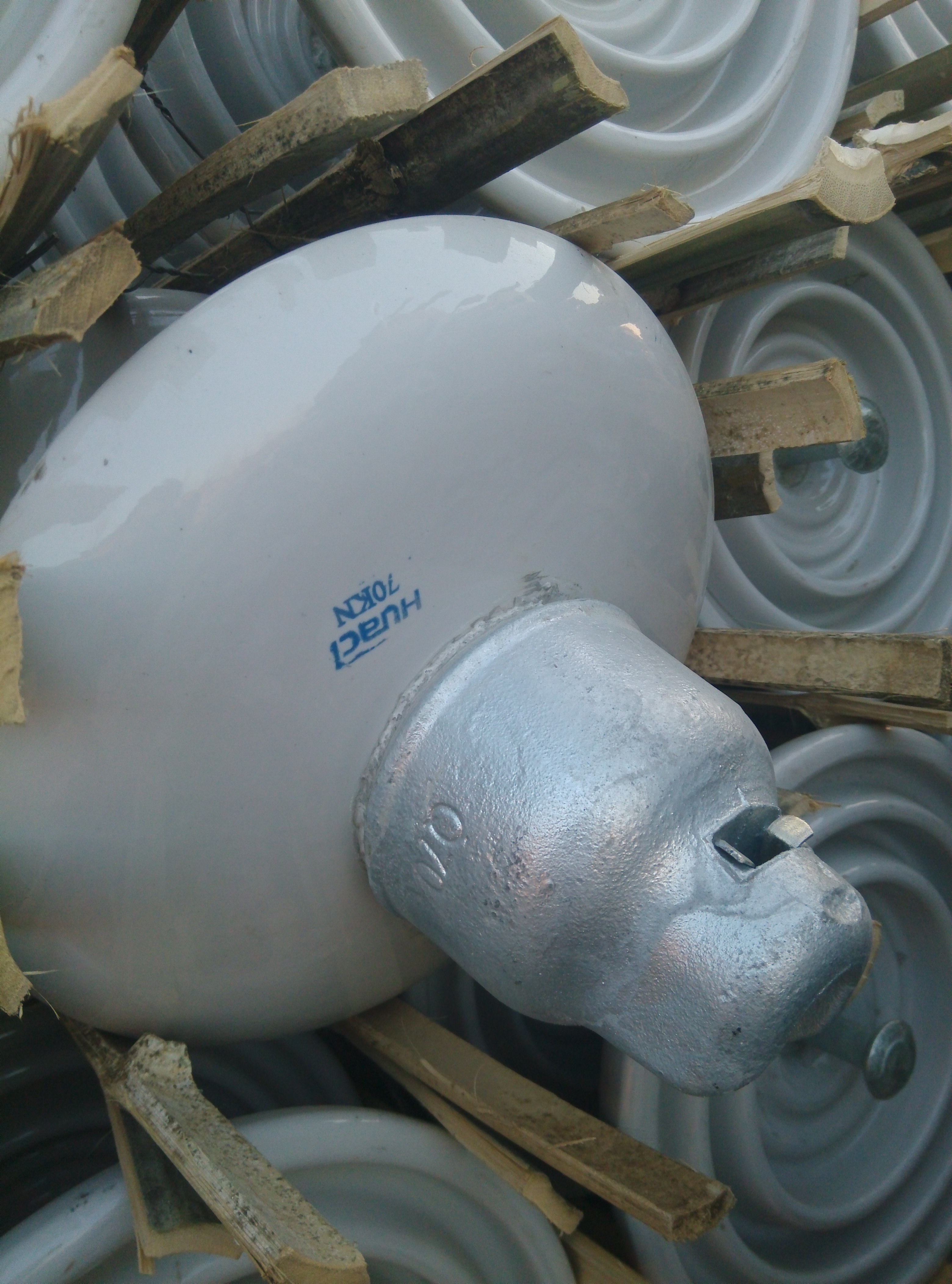 悬式瓷耐张绝缘子串xp-70