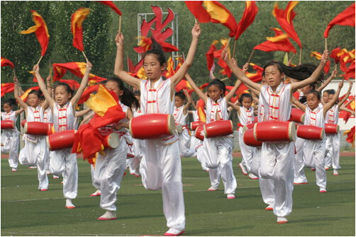 祥隆小学生腰鼓生产企业 学生用腰鼓9公分塑料小腰鼓价格多少钱