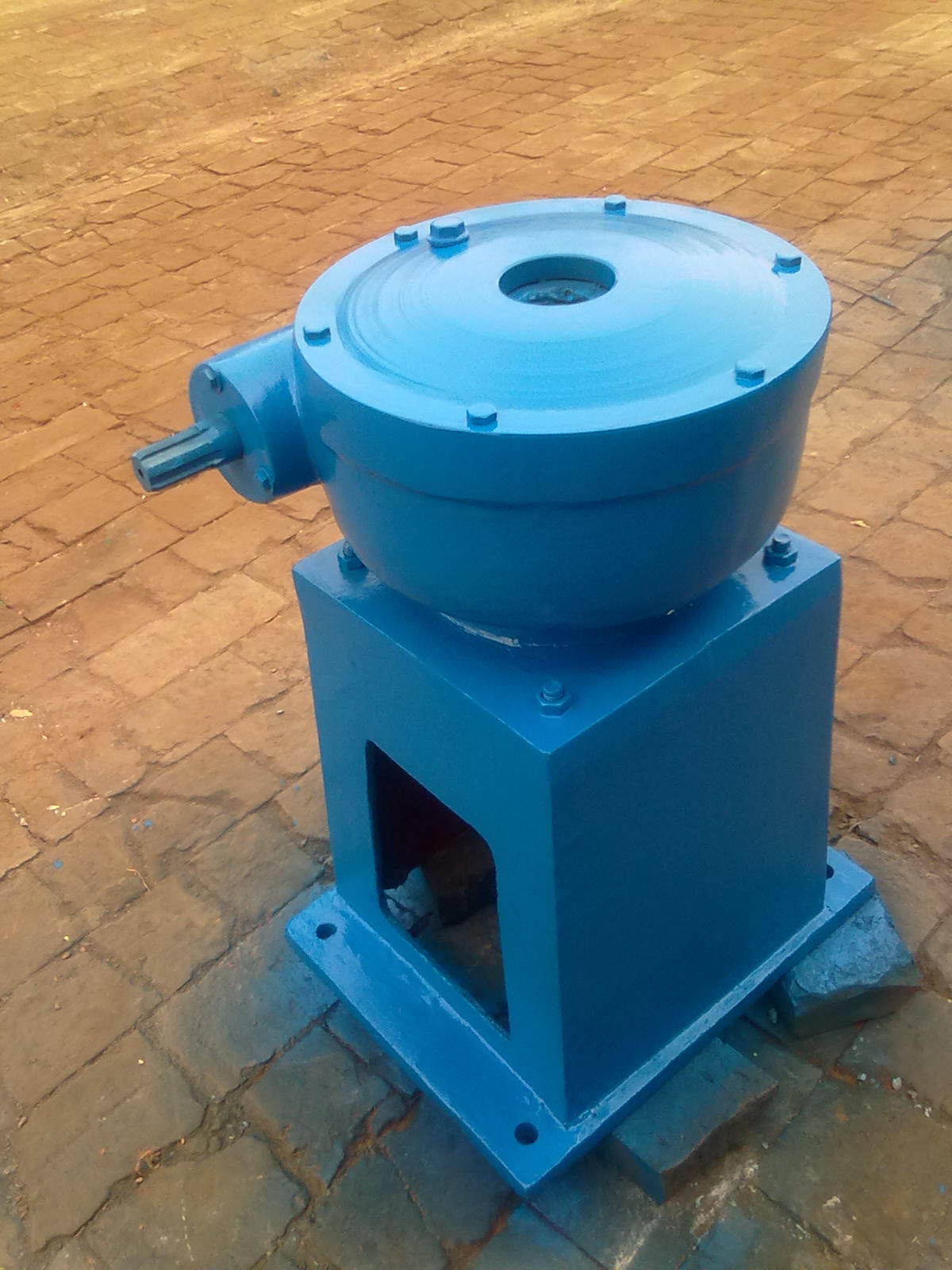 丹东螺杆启闭机价格_设备栏目_机电之家网