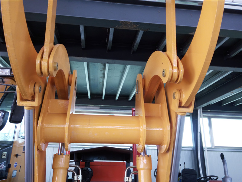 托盘吊车图片改装3吨5吨吊车的厂家金宏机械