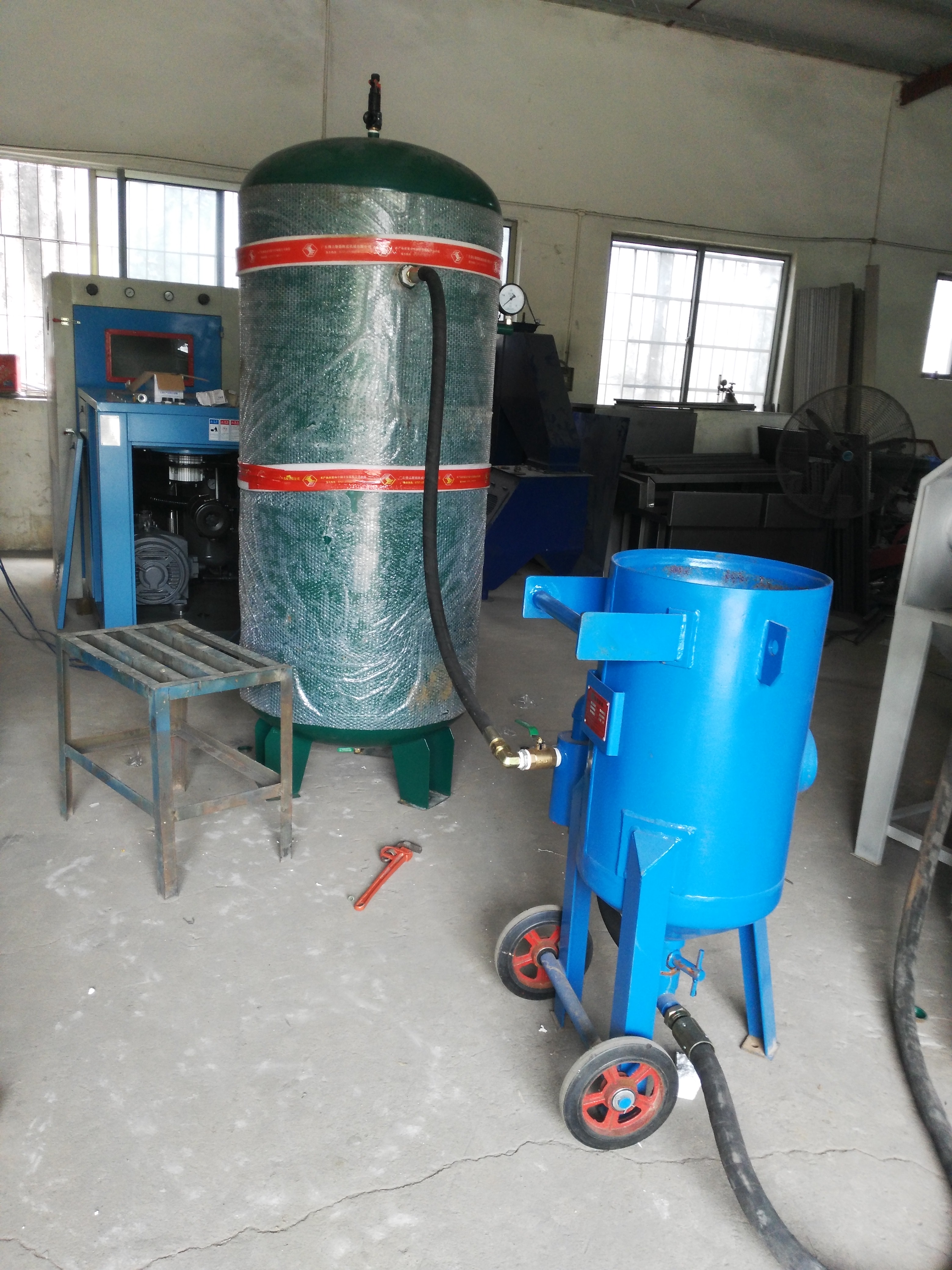 前四后八轮退漆除锈喷砂机_设备栏目_机电之家网