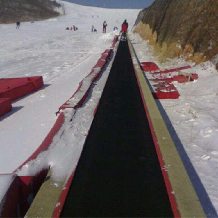 滑雪魔毯输送雪地代步机魔毯详情