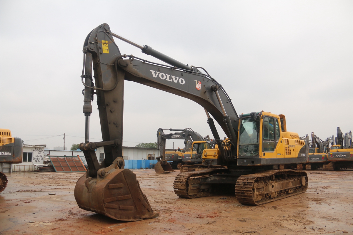 成都二手沃尔沃360b挖掘机出售 极品土方车