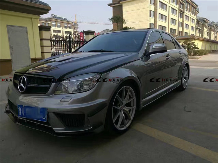 奔驰c级w204改装black series黑色系列宽体大包围