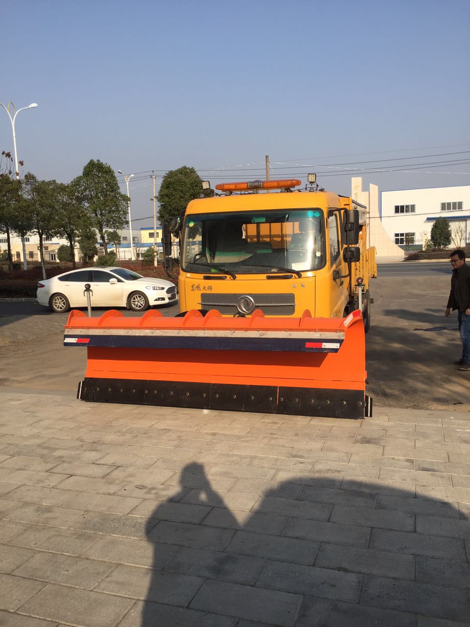 小型多功能除雪车 小型除雪车 微型除雪车 多功能除雪车