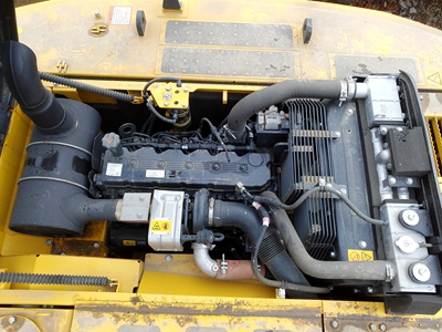 小松pc240-8mo发动机