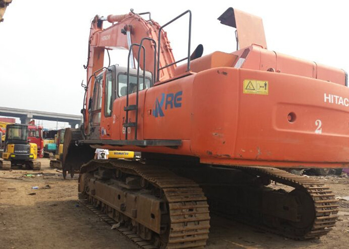 二手日立670挖掘机个人转让出售价格